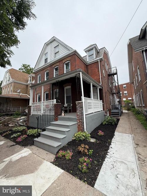 1105 W Airy St, NORRISTOWN, PA, 19401-4326 | Card Image