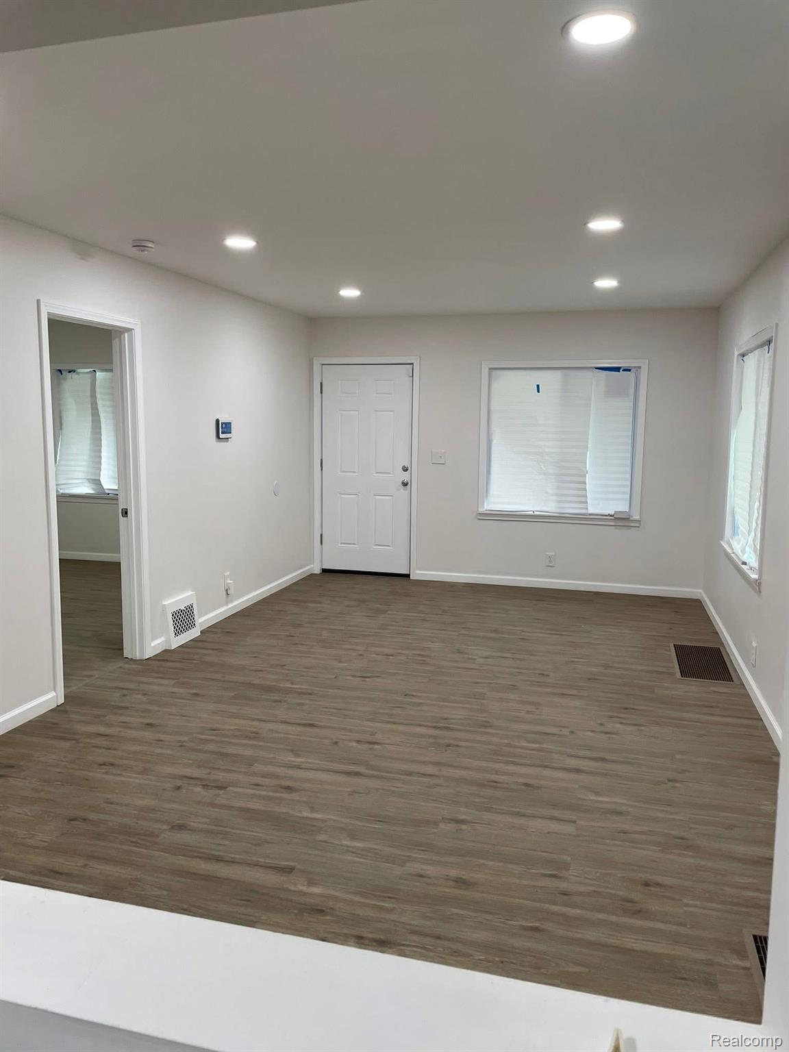 Residential Lease in Flint 3