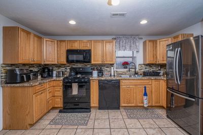 11579 60th Avenue, House other with 2 bedrooms, 1 bathrooms and null parking in Mecosta MI | Image 3