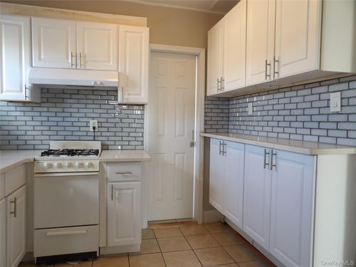 170 N. Wellwood Avenue, Babylon, NY, 11757 | Card Image