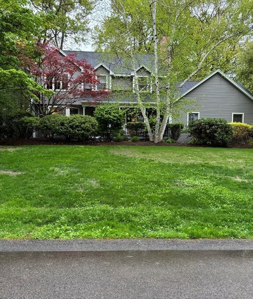 25 Old Wood Rd, North Attleboro, MA, 02760-3532 | Card Image