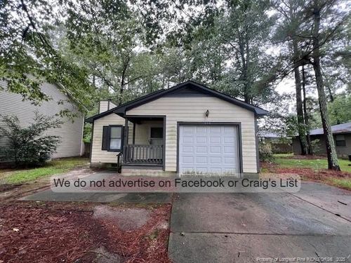516 Crooked Creek Ct, Fayetteville, NC, 28301-3876 | Card Image