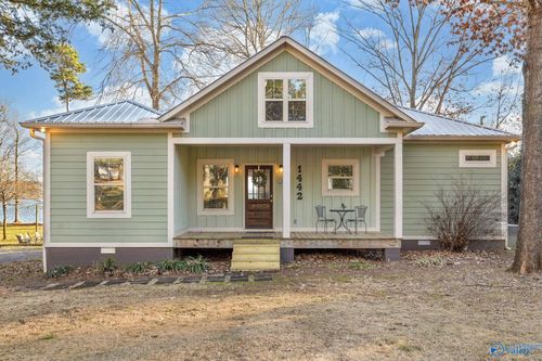 1442 Holiday Shores Rd, Scottsboro, AL, 35769-8436 | Card Image