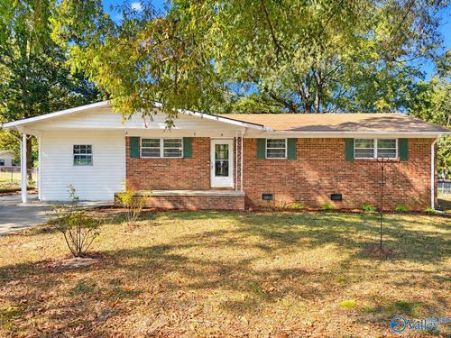 8 Smith Ct, Centre, AL, 35960-2651 | Card Image