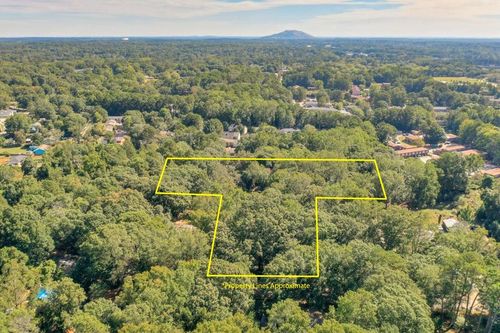 819 Northern Ave, Clarkston, GA, 30021-1942 | Card Image