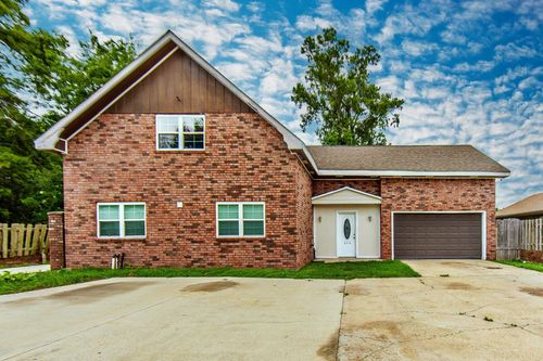 235 Bergeron St, Houma, LA, 70364-3305 | Card Image