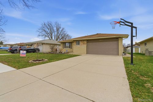 3064 Charity Dr, Sterling Heights, MI, 48310 | Card Image