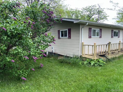 14600 Corunna Rd, Chesaning, MI, 48616-9402 | Card Image