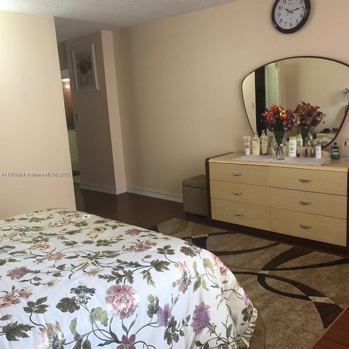 apt-5h-1865 S Ocean Dr, Hallandale Beach, FL, 33009-7607 | Card Image