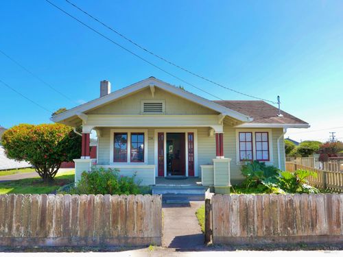 730 E Chestnut Street, Fort Bragg, CA, 95437 | Card Image