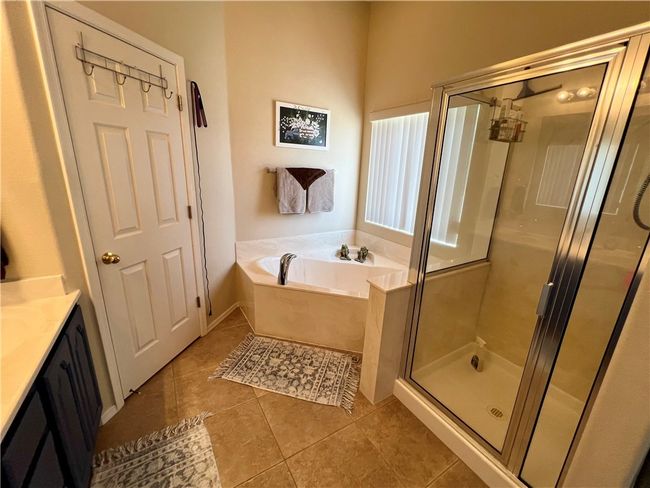 Bathroom | Image 20