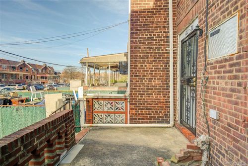 102-20 63rd Rd, Forest Hills, NY, 11375-1049 | Card Image