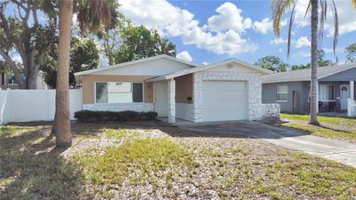 1750 Montana Avenue Ne, House other with 3 bedrooms, 2 bathrooms and null parking in St Petersburg FL | Image 2