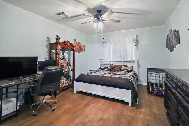 Primary Bedroom | Image 11