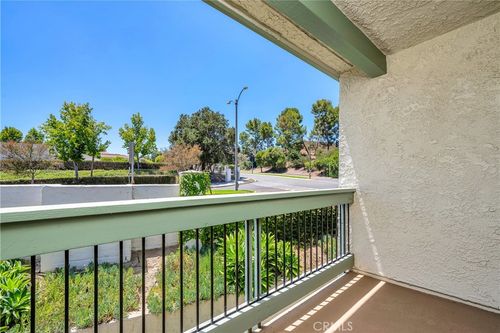 unit-4-4610 Park Granada, Calabasas, CA, 91302-1639 | Card Image
