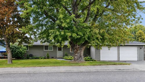 2343 S Garfield St, Kennewick, WA, 99337-4986 | Card Image