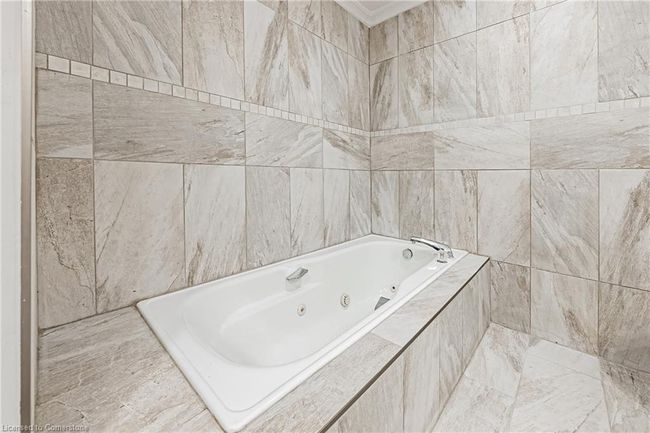 6 Iris Crt, House other with 7 bedrooms, 4 bathrooms and 13 parking in Carlisle ON | Image 29
