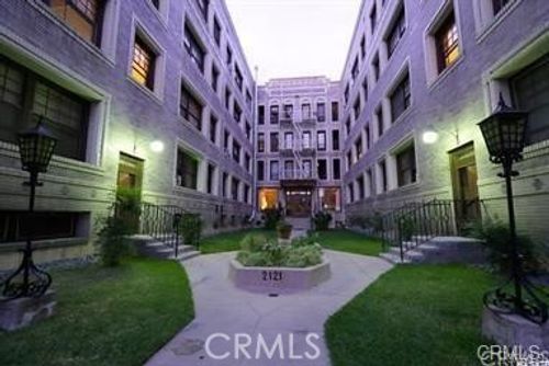 312-2121 James M Wood, Los Angeles, CA, 90006 | Card Image
