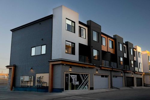 411-81 Midtown Boulevard Sw, Airdrie, AB, T4B3C6 | Card Image