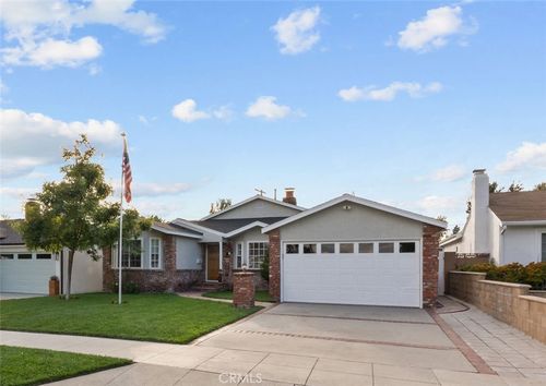 1903 N Screenland Dr, Burbank, CA, 91505-1442 | Card Image