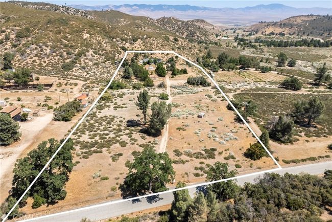 26865 Elizabeth Lake Rd, House other with 2 bedrooms, 2 bathrooms and 2 parking in Lake Hughes CA | Image 55