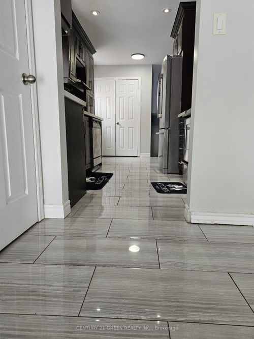 62 Histon Cres, Brampton, ON, L6V3R1 | Card Image