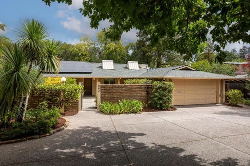 843 Sonoma Ter, Stanford, CA, 94305-1024 | Card Image