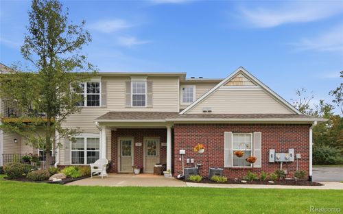 763 Eagle Dr, Fenton, MI, 48430-4177 | Card Image