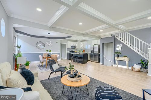 3802 Fernhill Ave, BALTIMORE, MD, 21215-5619 | Card Image