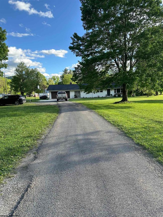 2310 Staunton Parkersburg Tpke, House other with 3 bedrooms, 2 bathrooms and 3 parking in Huttonsville WV | Image 5