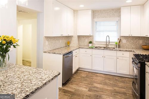 1855 Long Dr, Decatur, GA, 30032-4406 | Card Image