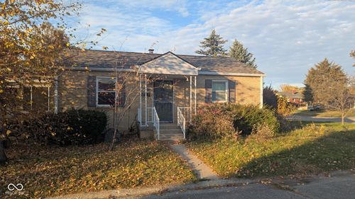 6156 Oak Ave, Indianapolis, IN, 46219-7324 | Card Image