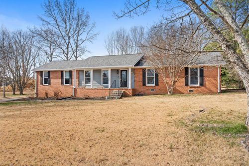 127 Sam Davis Dr, Springfield, TN, 37172-4408 | Card Image
