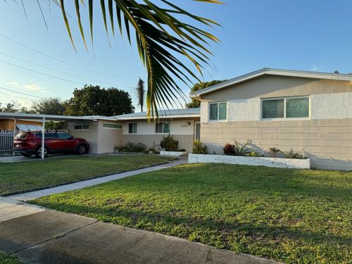 a-225 Ne 175th Ter, North Miami Beach, FL, 33162-1763 | Card Image