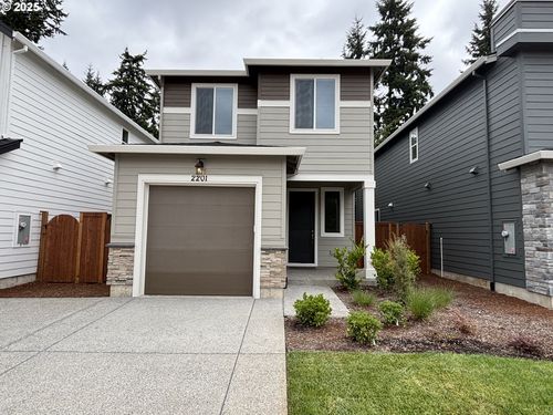 2201 Sw 5th Pl, Battle Ground, WA, 98604-3356 | Card Image