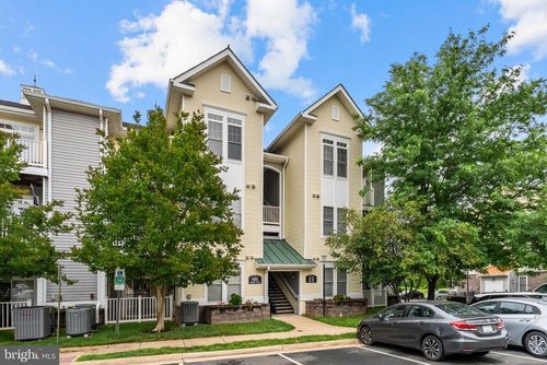 208-6161 Willow Pl, BEALETON, VA, 22712-6732 | Card Image