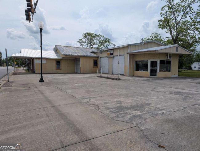 111 E Jl Tyre St, Home with 0 bedrooms, 0 bathrooms and null parking in Screven GA | Image 4