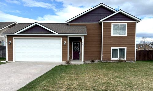 215 Jackson Peak Dr, Kalispell, MT, 59901-8521 | Card Image