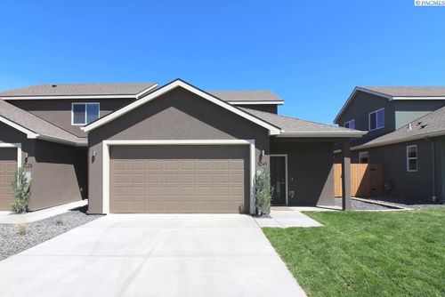 1041 S Cedar Pl, Kennewick, WA, 99337-5314 | Card Image
