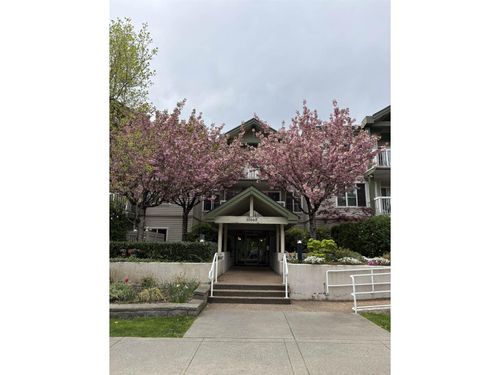 304-10665 139 St, Surrey, BC, V3T4L8 | Card Image