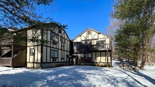 8-8 Derby Ct, Brookfield, CT, 06804-2710 | Card Image