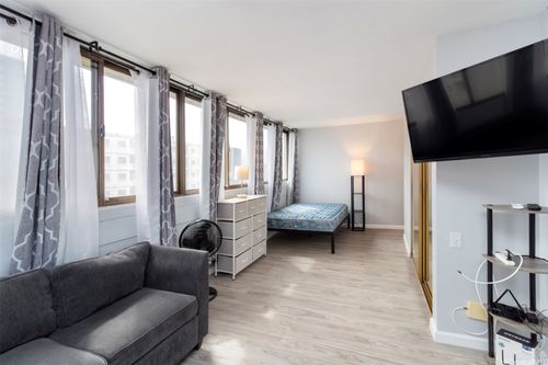 apt-706-1134 Kinau St, Honolulu, HI, 96814-1111 | Card Image