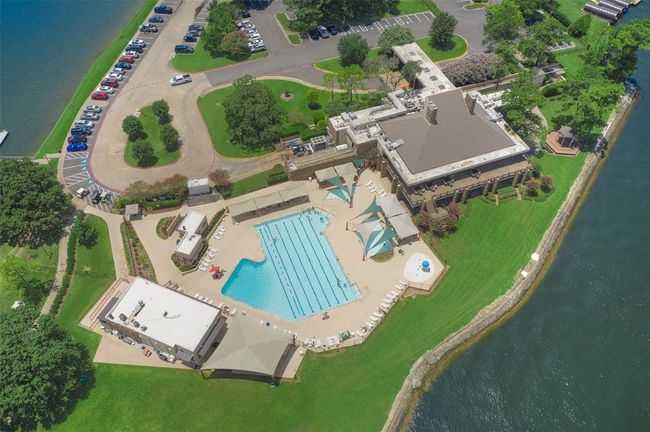 This is a closer look at Walden's community pool, Yacht Club and Breakwater Grille. | Image 47
