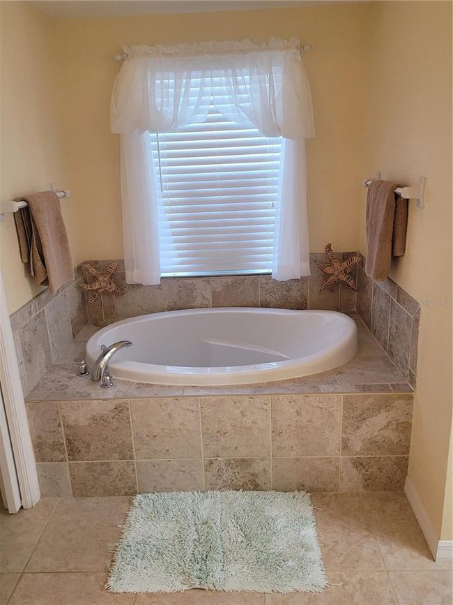 9458 Modesto Cir, House other with 3 bedrooms, 2 bathrooms and null parking in PORT CHARLOTTE FL | Image 19