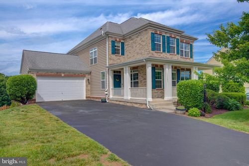 13481 Arcadian Dr, LEESBURG, VA, 20176-5027 | Card Image