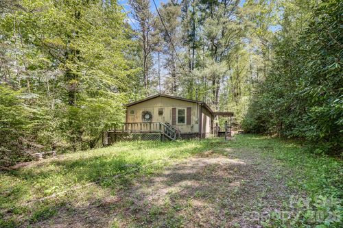 101 Serenity Ln, Clyde, NC, 28721-9330 | Card Image