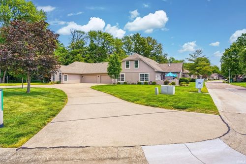 8010 River Park Way Ways, Evansville, IN, 47715 | Card Image