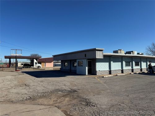 721 W 7th St, Stroud, OK, 74079-3203 | Card Image