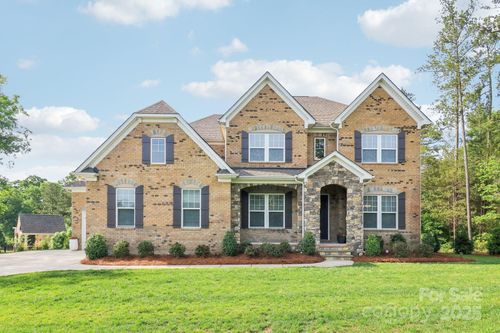 1004 Princessa Dr, Matthews, NC, 28104-6250 | Card Image