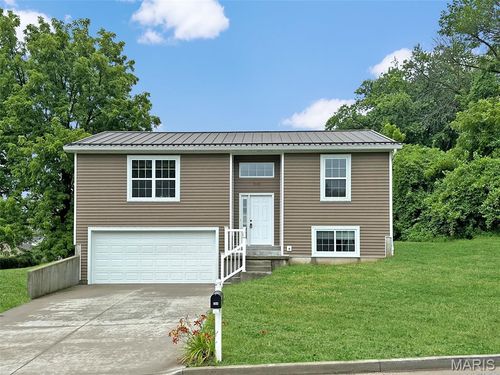 304 Vine St, New Haven, MO, 63068-1036 | Card Image